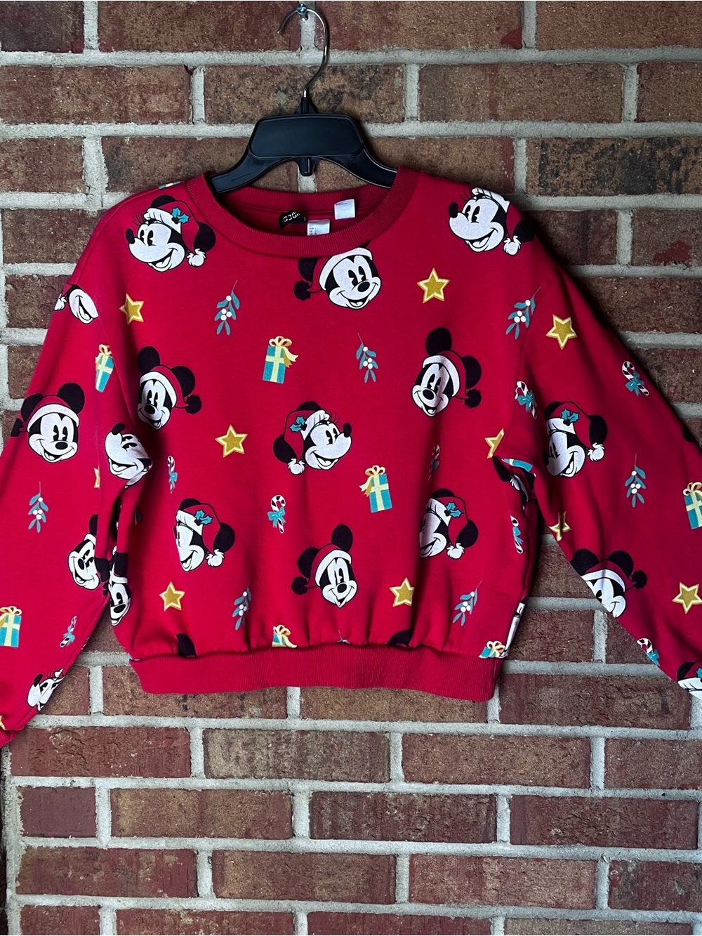 Divided H&M Women L Disney Mickey Minnie Christmas Holiday Sweatshirt Graphic